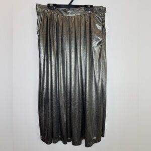 Vintage liquid metallic Silver Pleated Skirt size 12